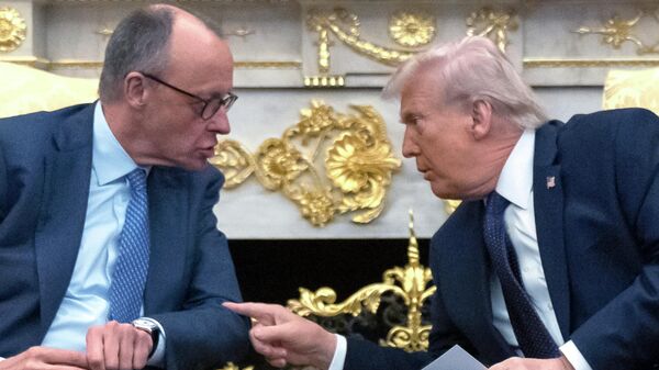 Фридрих Мерц менен Дональд Трамп. Архив - Sputnik Кыргызстан