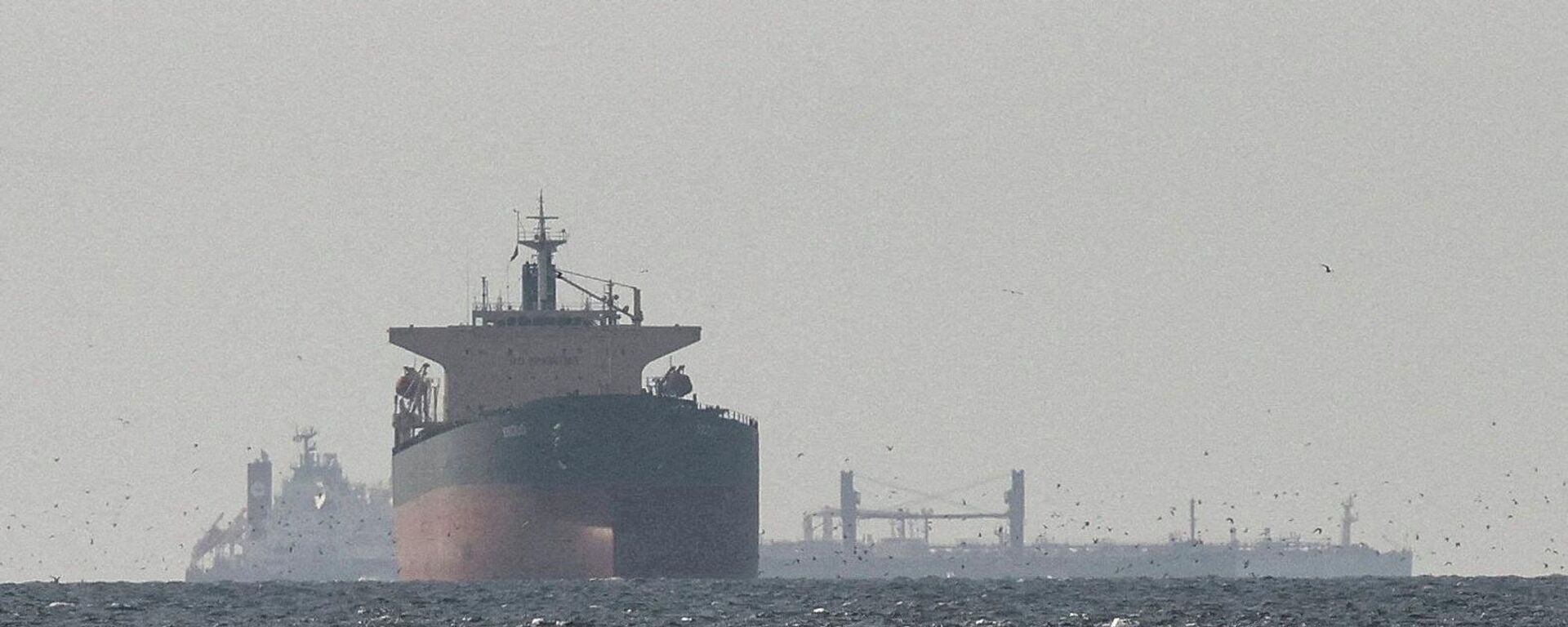 Ормуз кысыгындагы кеме. Архив - Sputnik Кыргызстан, 1920, 01.04.2026