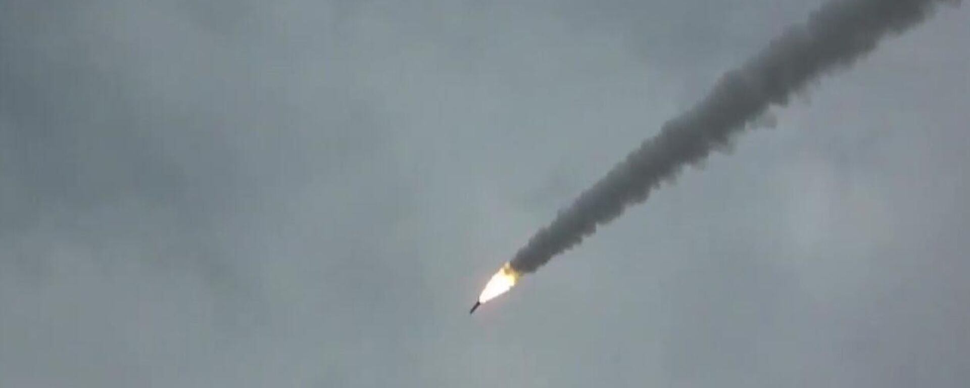 Учуп бараткан ракета - Sputnik Кыргызстан, 1920, 01.04.2026