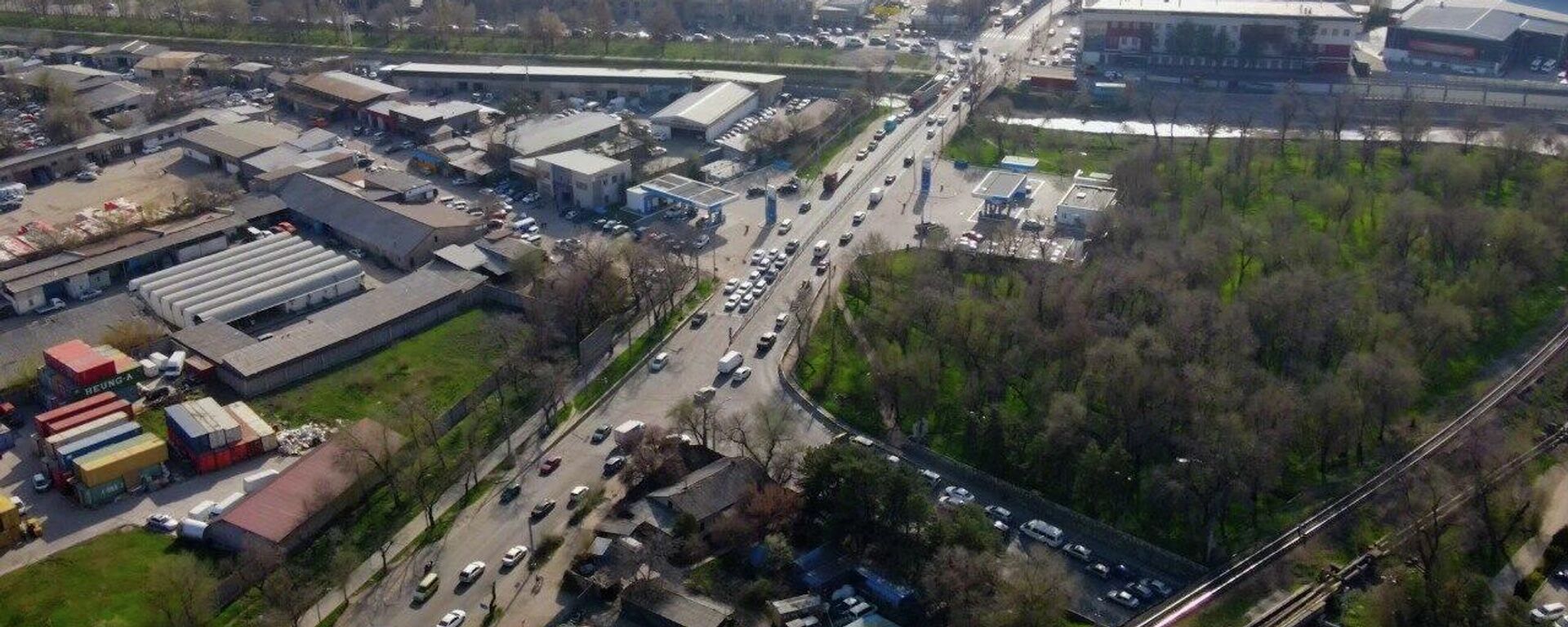 Бишкектин Жаш гвардия бульвары менен Толстой көчөсүнүн кесилишине транспорттук түйүн курулат - Sputnik Кыргызстан, 1920, 01.04.2026