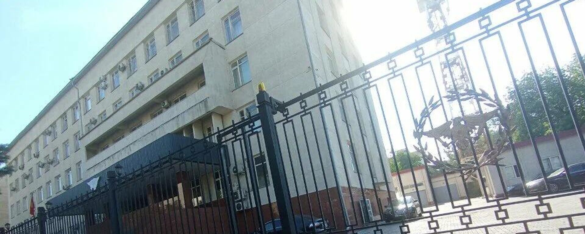 Кыргызстандын Коргоо министрлигинин имараты - Sputnik Кыргызстан, 1920, 01.04.2026