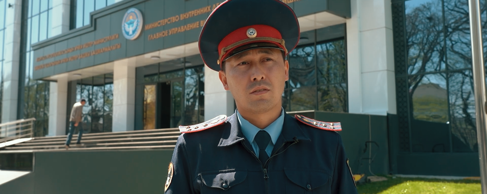 Командир туристической роты ППС милиции Тимурлан Кулназаров - Sputnik Кыргызстан, 1920, 02.04.2026