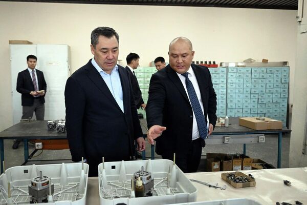Президент Садыр Жапаров &quot;Дастан&quot; ААКнын жетекчилигине учкучсуз учуучу аппараттарды чыгарууну тапшырды - Sputnik Кыргызстан