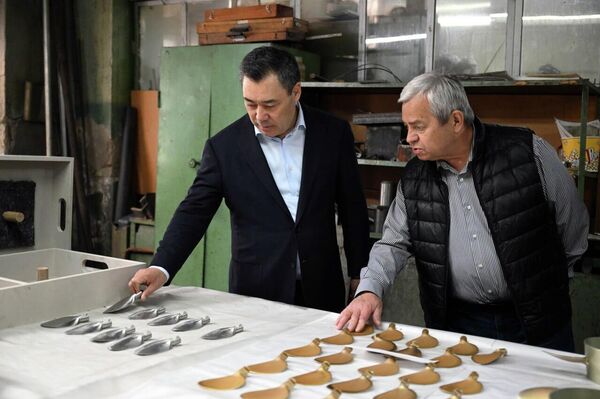 Президент Садыр Жапаров &quot;Дастан&quot; ААКнын жетекчилигине учкучсуз учуучу аппараттарды чыгарууну тапшырды - Sputnik Кыргызстан