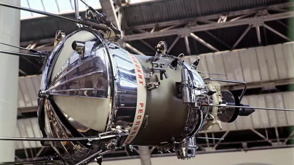 Луна-10 станциясы дүйнөдө биринчилерден болуп Айдын жасалма спутнигине айланган - Sputnik Кыргызстан