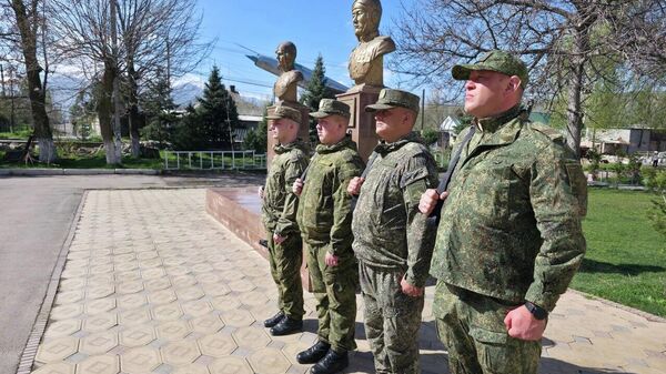 Беш-Күңгөйдө Улуу Ата Мекендик согуштун баатырларын эскерүү митинги өттү - Sputnik Кыргызстан