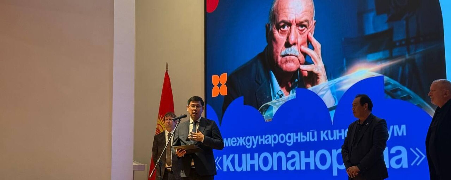 В Бишкеке прошел вечер памяти режиссера Станислава Говорухина - Sputnik Кыргызстан, 1920, 08.04.2026