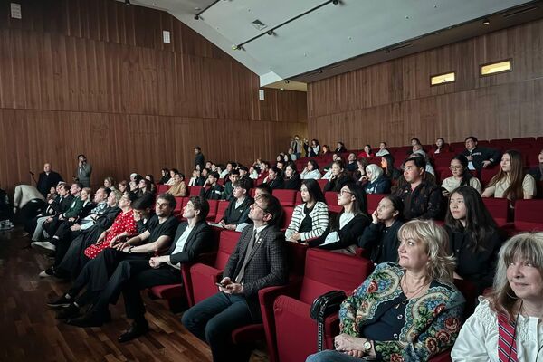 В Бишкеке прошел вечер памяти режиссера Станислава Говорухина - Sputnik Кыргызстан