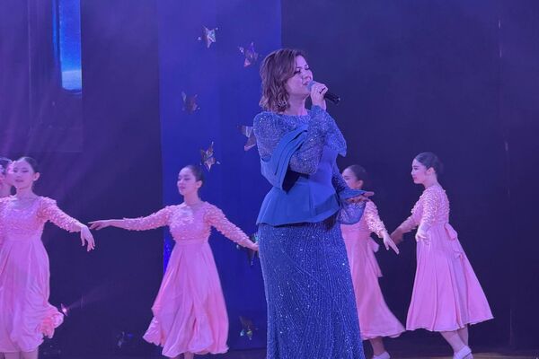 В Бишкеке прошел концерт к юбилею полета Гагарина В Бишкеке прошел концерт к юбилею полета Гагарина - Sputnik Кыргызстан