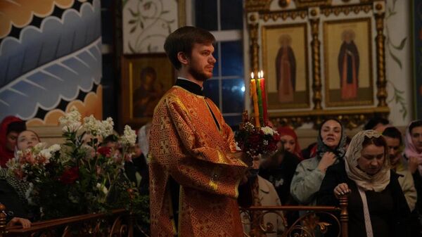 В Бишкеке православные верующие встретили Пасху

 - Sputnik Кыргызстан