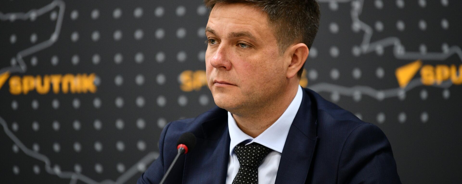 Директор ОсОО BiExpo, организатор выставки Виктор Линовицкий - Sputnik Кыргызстан, 1920, 13.04.2026