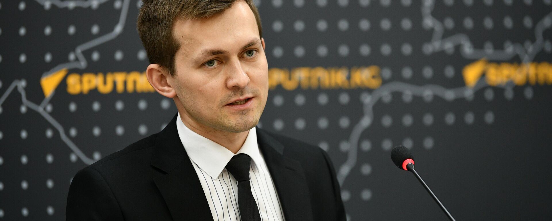 Торговый представитель России в Кыргызстане Айнур Саманов - Sputnik Кыргызстан, 1920, 13.04.2026