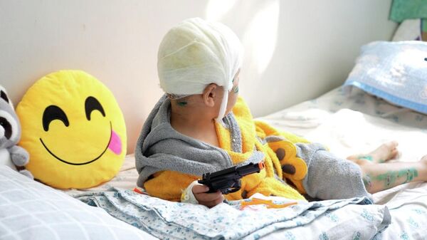 В Бишкек мальчик, пострадавший от собак, проходит лечение в больнице - Sputnik Кыргызстан