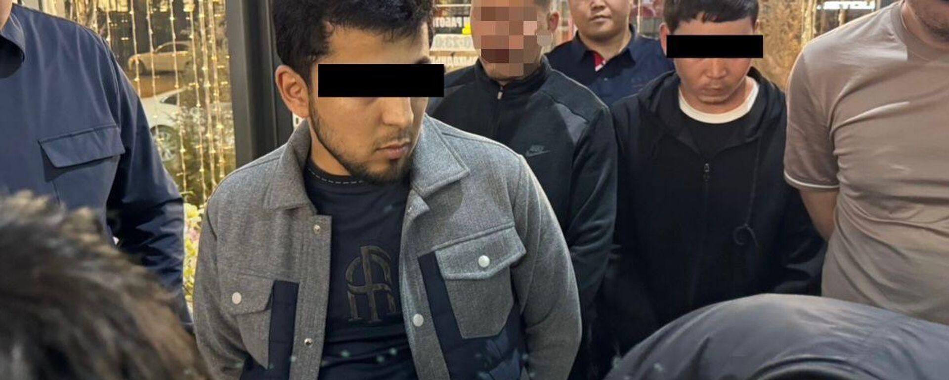 Жасалма акча менен кармалгандар - Sputnik Кыргызстан, 1920, 16.04.2026