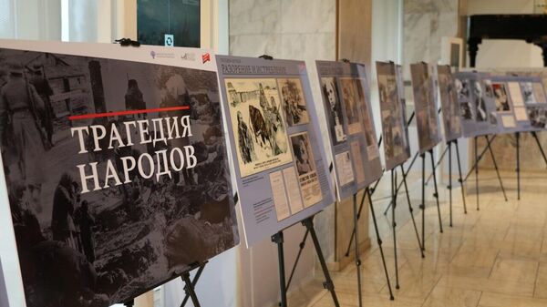 В Бишкеке почтили память жертв геноцида советского народа — видео - Sputnik Кыргызстан