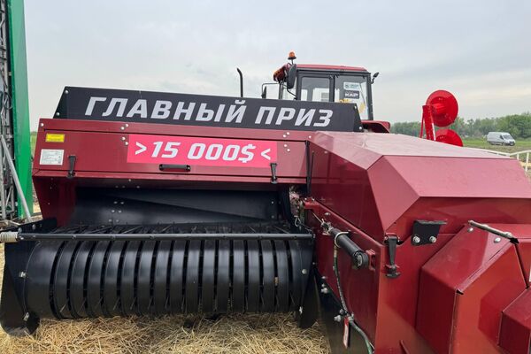Проходят также конкурсы механизаторов - Sputnik Кыргызстан