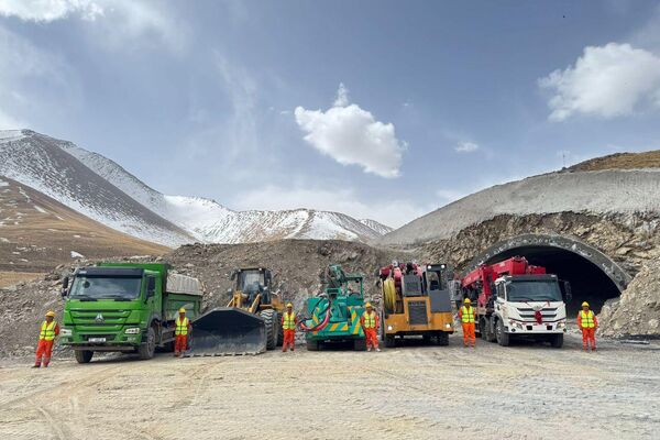 Барскоон – Бедел автожолуна эки тоннель жана 50дөн ашык көпүрө курулат - Sputnik Кыргызстан