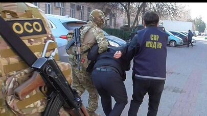 Сотрудники Службы внутренних расследований МВД