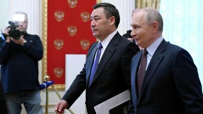 Переговоры президента Кыргызстана Садыра Жапарова с президентом России Владимиром Путиным