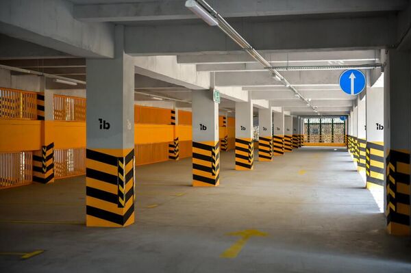 Долбоор жер төлө жана беш кабаттан туруп, жалпы аянты 11 миң чарчы метрден ашат - Sputnik Кыргызстан