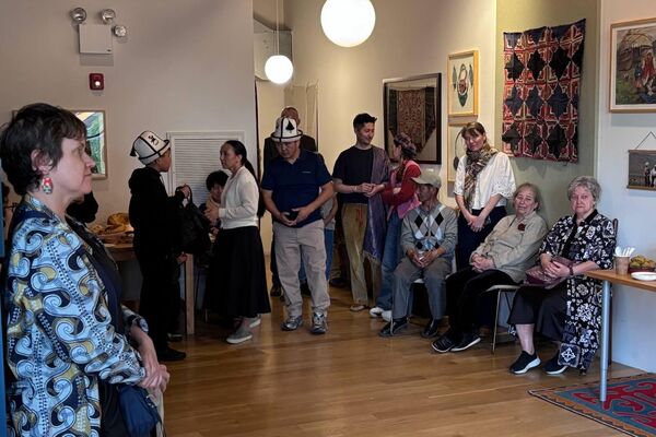 Белгилүү уз, этнограф, дизайнер, &quot;Кийиз дүйнө&quot; коомдук фондунун түптөөчүсү жана жетекчиси Айдай Асангулова 48 жаш курагында оорудан улам үстүбүздөгү жылдын 25-январында көз жумган - Sputnik Кыргызстан