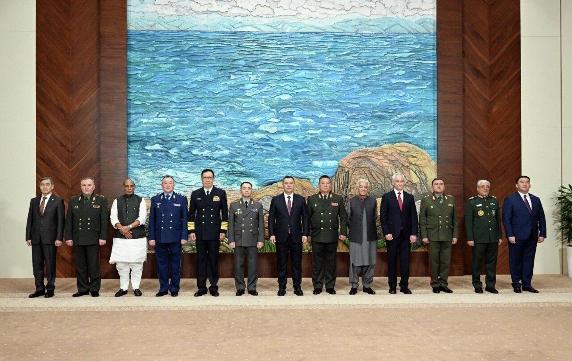 Совещание министров обороны ШОС - Sputnik Кыргызстан, 1920, 28.04.2026