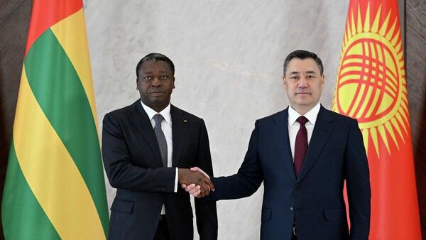 Того премьер-министринин Кыргызстанга жасаган сапары - Sputnik Кыргызстан