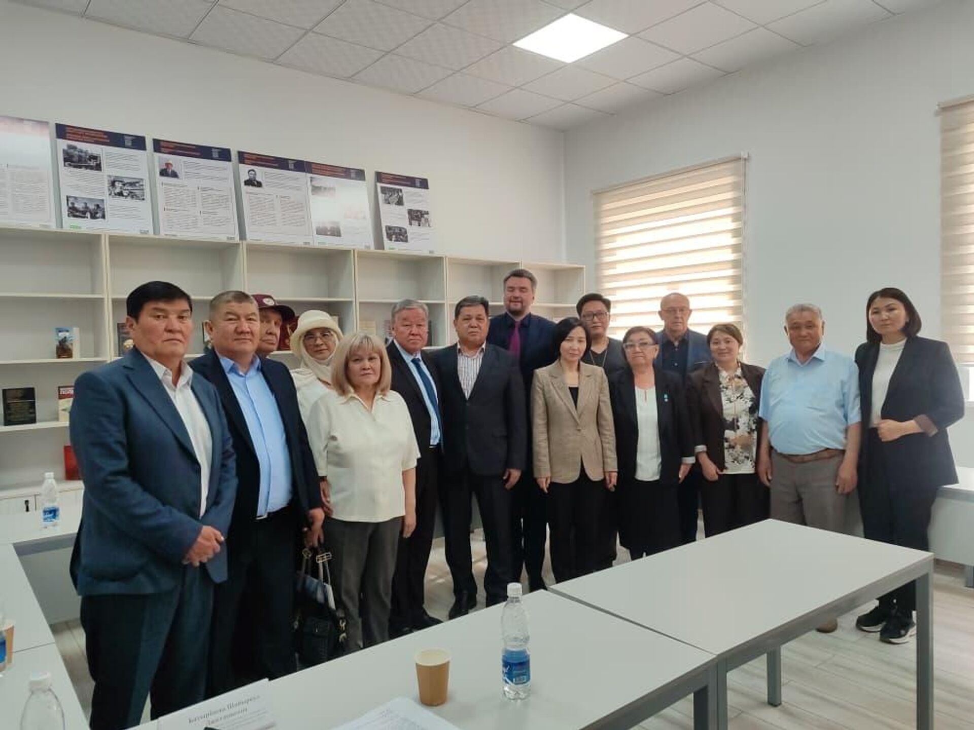 Участники Международного круглого стола Историческая память о Великой Отечественной войне: научные и гуманитарно-правовые аспекты - Sputnik Кыргызстан, 1920, 29.04.2026