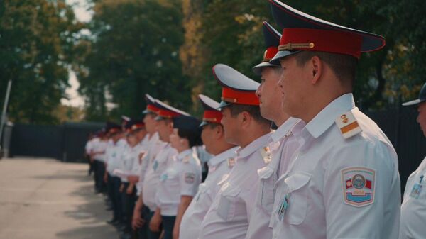Работа сотрудников милиции в Бишкеке - Sputnik Кыргызстан