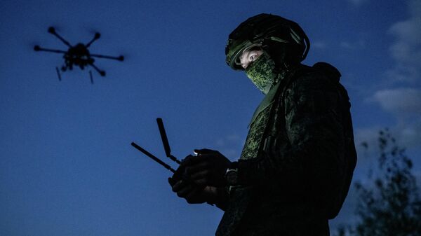 Боевая работа военнослужащих 59-го танкового полка на Краснолиманском направлении - Sputnik Кыргызстан