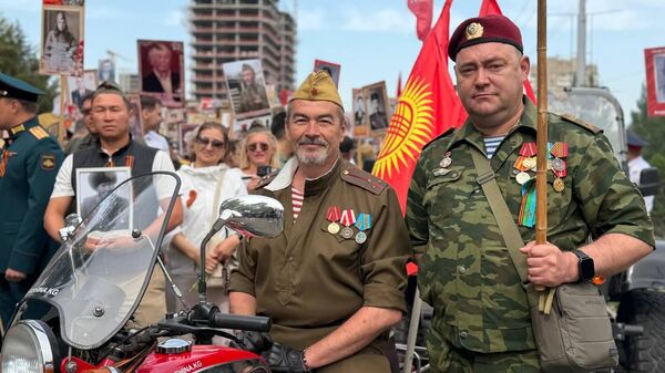 Шествие Бессмертного полка в Бишкеке - Sputnik Кыргызстан