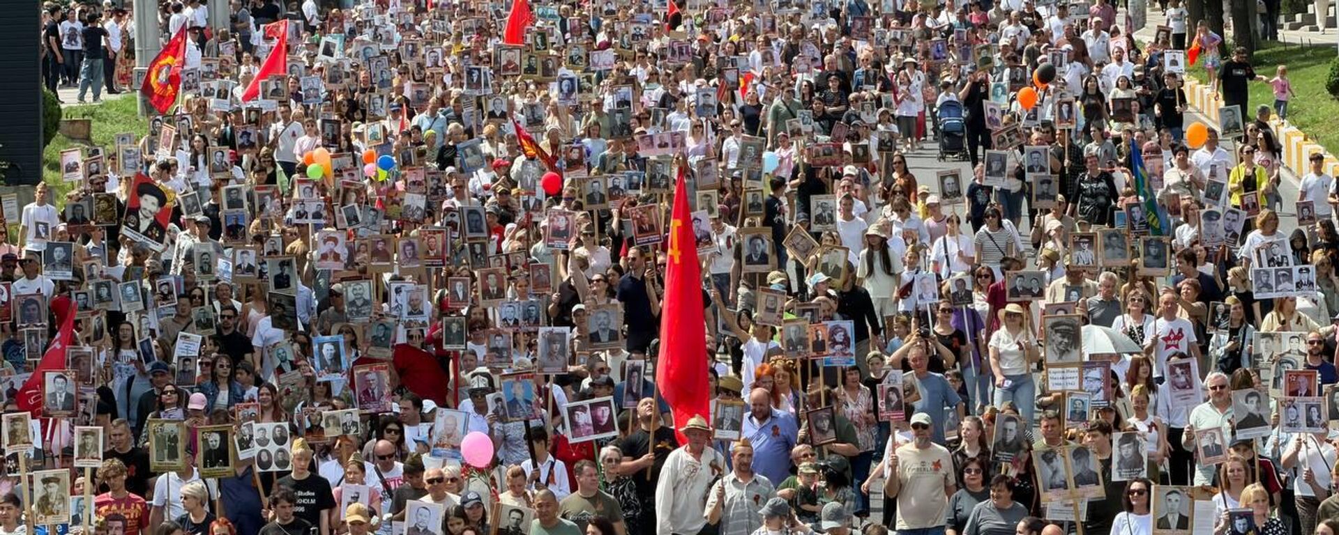 Шествие Бессмертного полка в Бишкеке - Sputnik Кыргызстан, 1920, 09.05.2026