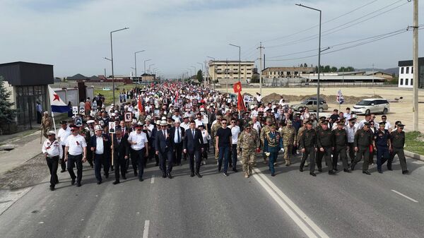 Шествие Бессмертного полка в Манасе - Sputnik Кыргызстан