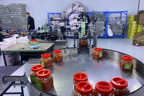 Этот товар реализуется в Кыргызстане, а также экспортируется в Казахстан и Узбекистан - Sputnik Кыргызстан