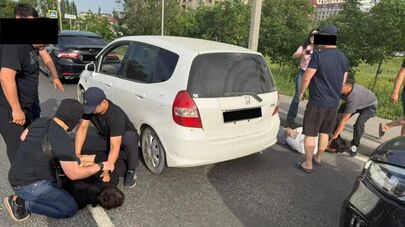 Задержание подозреваемых в распространении синтетических наркотиков в Бишкеке