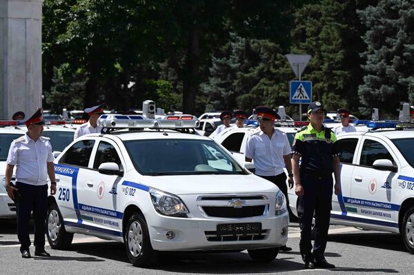 Он отметил, что обеспечение безопасности и правопорядка является важным условием развития страны и достижения целей Национальной программы развития до 2030 года - Sputnik Кыргызстан