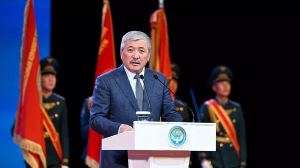 Глава кабмина Адылбек Касымалиев на торжественном мероприятии, посвященном 34-летию Вооруженных Сил КР.
Глава кабмина Адылбек Касымалиев на торжественном мероприятии, посвященном 34-летию Вооруженных Сил КР.
- Sputnik Кыргызстан