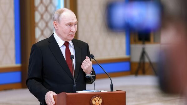 РФ президенти Владимир Путиндин маалымат жыйыны - Sputnik Кыргызстан
