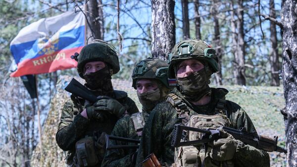 Боевая подготовка штурмовых подразделений группировки войск Запад - Sputnik Кыргызстан
