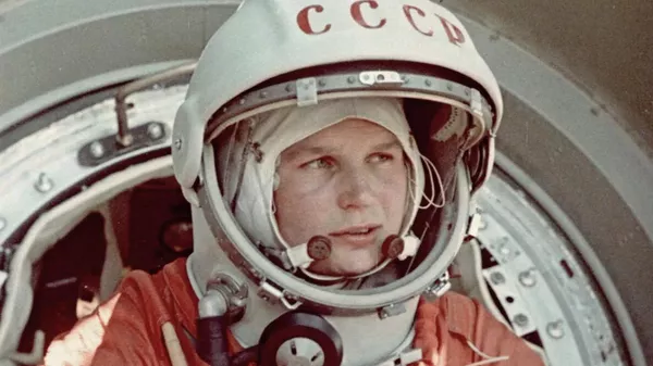 Терешкова космоско кантип учкан. Видео - Sputnik Кыргызстан