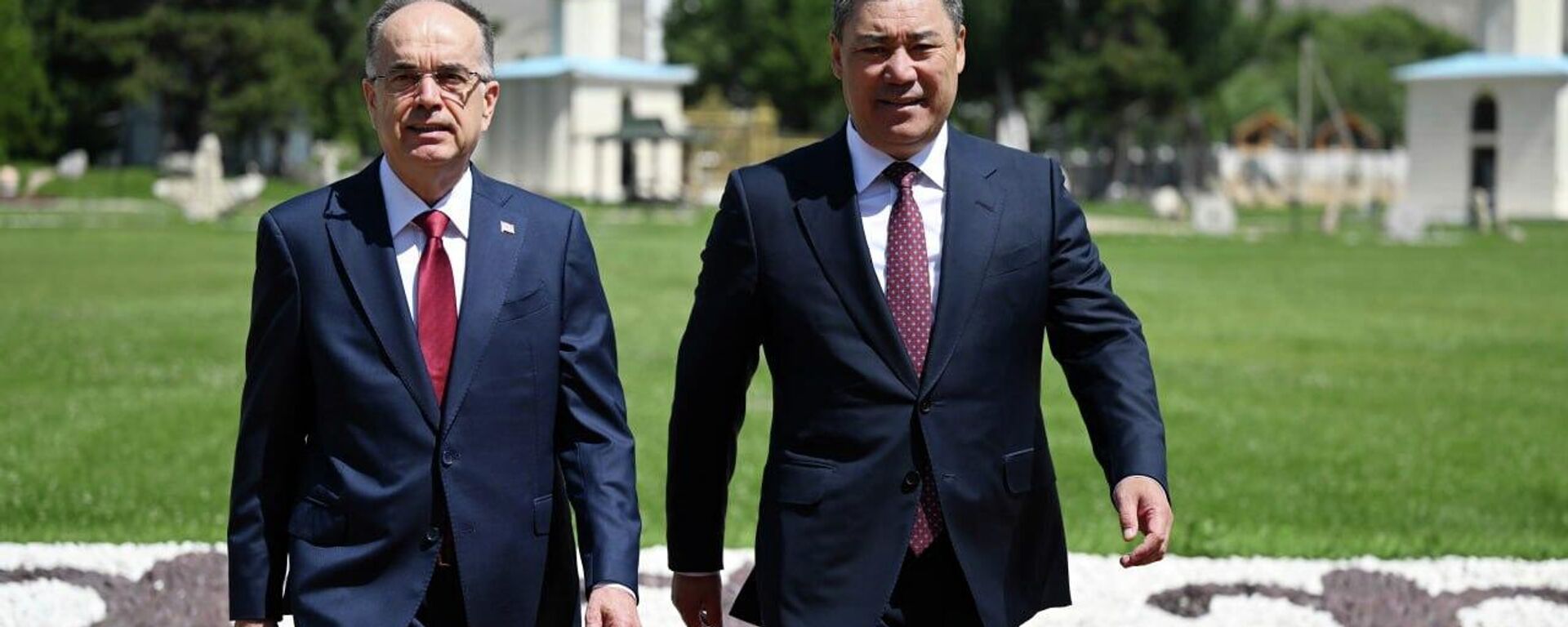Церемония официальной встречи президента КР Садыра Жапарова и президента Албании Байрама Бегая - Sputnik Кыргызстан, 1920, 18.06.2026