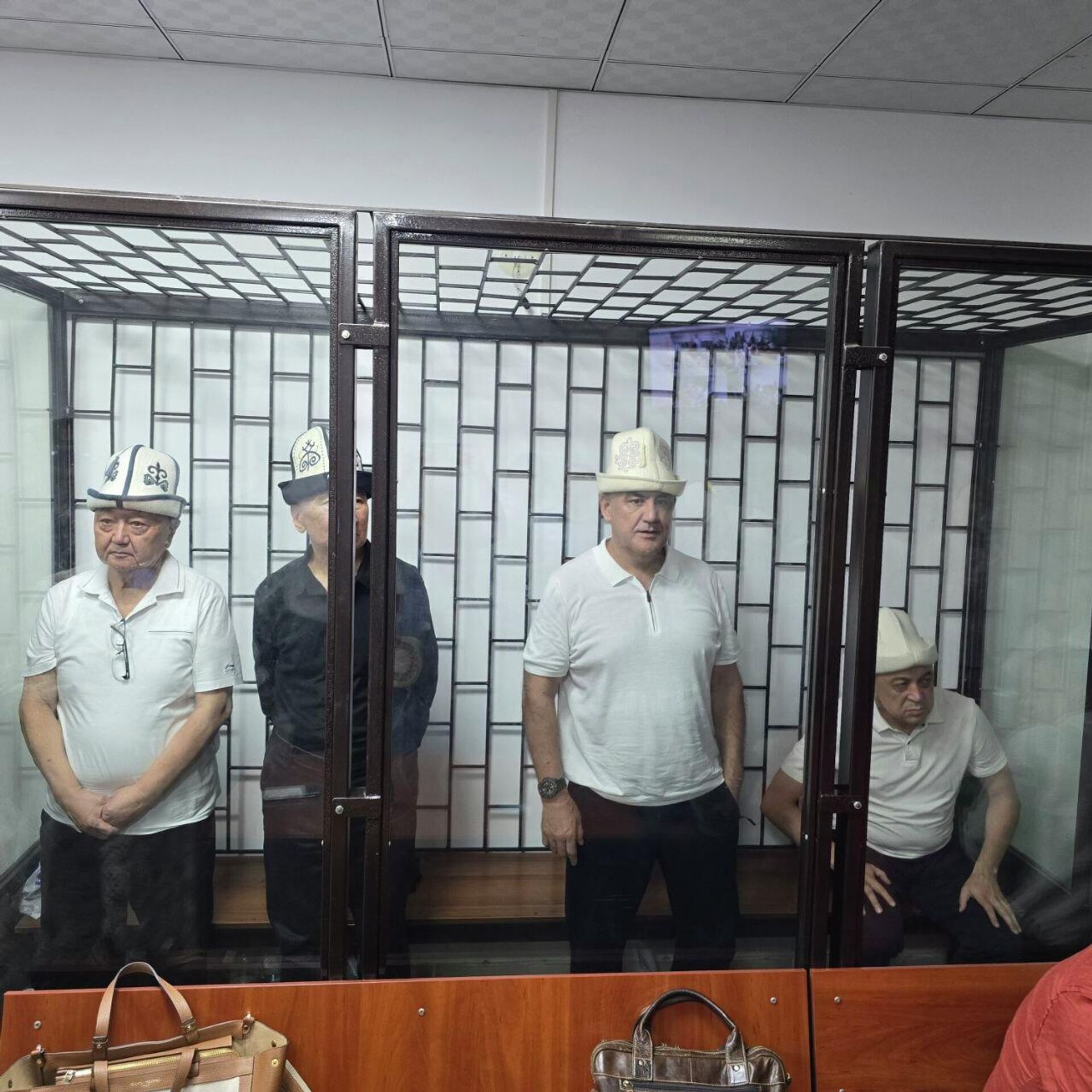 Вынесен приговор всем фигурантам дела о письме 75 - Sputnik Кыргызстан, 1920, 02.07.2026