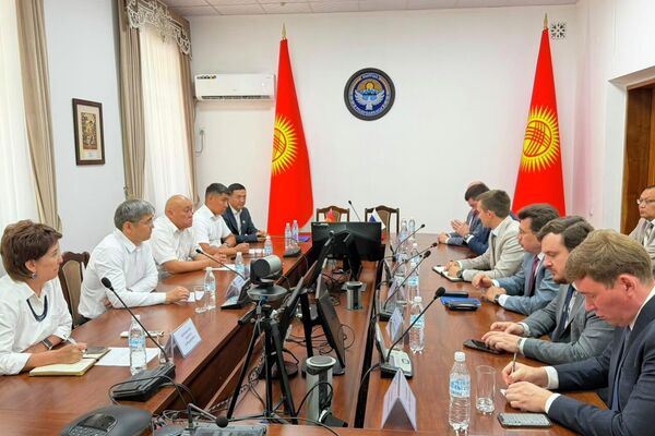 Минздрав Кыргызстана и ВТБ Медицина подписали меморандум о сотрудничестве - Sputnik Кыргызстан