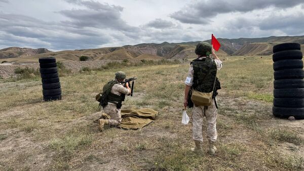 Военные из авиабазы в Канте провели огневую подготовку перед учениями ОДКБ - Sputnik Кыргызстан