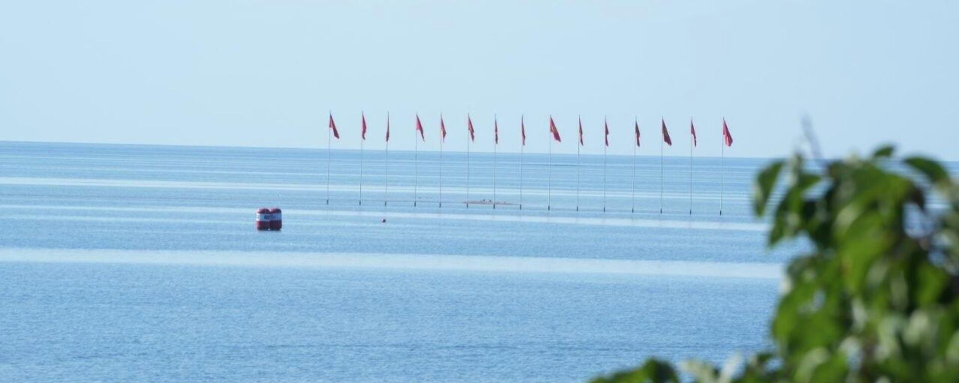На Иссык-Куле проходит мировой чемпионат Формулы-1 на воде F1H2O - Sputnik Кыргызстан, 1920, 01.08.2026