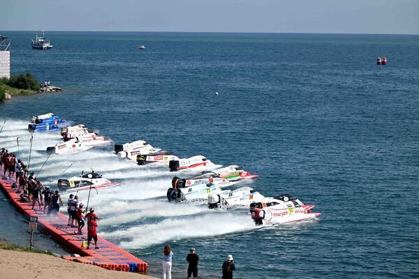 На Иссык-Куле завершился чемпионата мира по Формуле-1 на воде (F1H2O). - Sputnik Кыргызстан