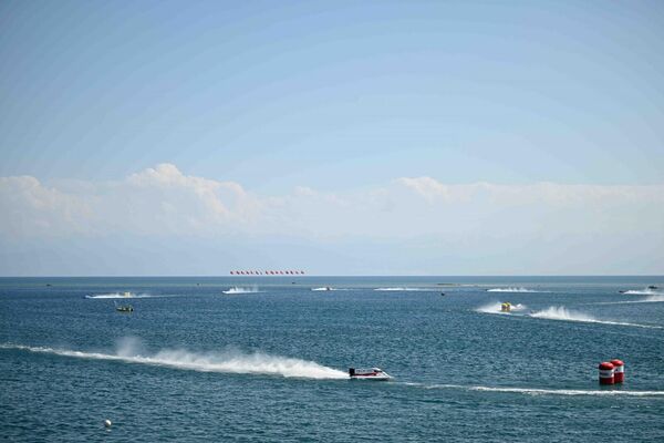 На Иссык-Куле завершился чемпионата мира по Формуле-1 на воде (F1H2O). - Sputnik Кыргызстан