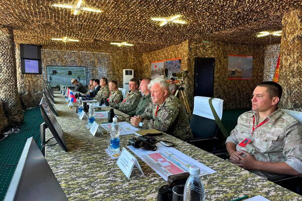 Кыргызстан менен Россиянын биргелешкен аскердик машыгуусу аяктады - Sputnik Кыргызстан