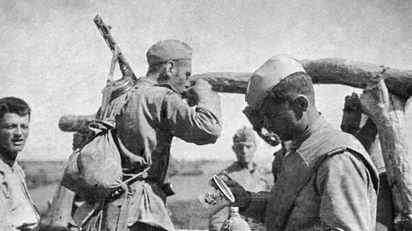 208 миңге чукул немец туткунга алынып, Кишинев саналуу күндөрдө бошотулган. Видео - Sputnik Кыргызстан