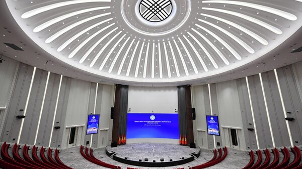 Подготовка к официальному открытию Конгресс-холла Ырыс Ордо в Бишкеке - Sputnik Кыргызстан